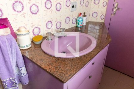 Casa à venda com 280m², 4 quartos e 4 vagasBanheiro 1