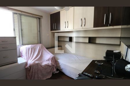 Apartamento à venda com 96m², 3 quartos e 2 vagasQuarto 3