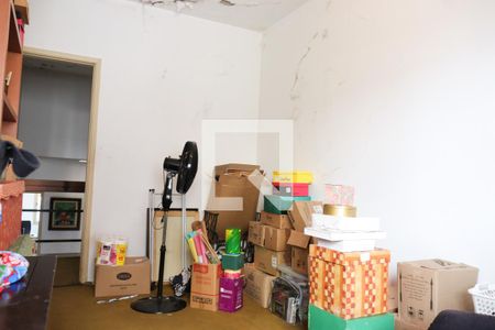 Casa à venda com 224m², 4 quartos e 2 vagas Casa à venda com 224m², 4 quartos e 2 vagasQuarto 1