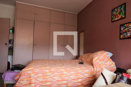 Casa à venda com 224m², 4 quartos e 2 vagas Casa à venda com 224m², 4 quartos e 2 vagasQuarto 3