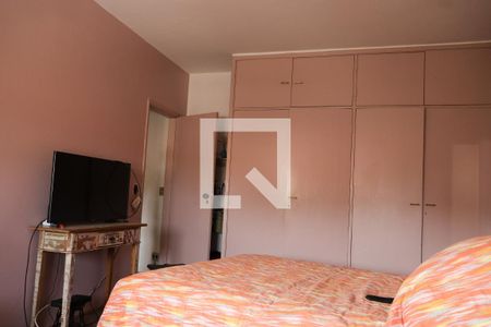 Casa à venda com 224m², 4 quartos e 2 vagas Casa à venda com 224m², 4 quartos e 2 vagasQuarto 3