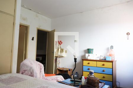 Casa à venda com 224m², 4 quartos e 2 vagas Casa à venda com 224m², 4 quartos e 2 vagasSuíte