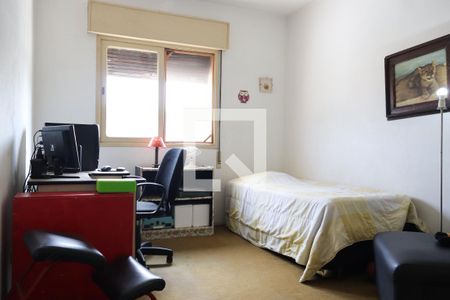 Casa à venda com 224m², 4 quartos e 2 vagas Casa à venda com 224m², 4 quartos e 2 vagasQuarto 2