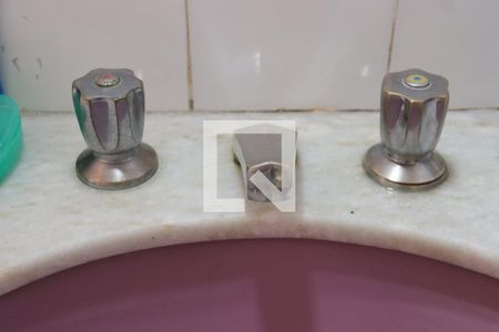 Casa à venda com 224m², 4 quartos e 2 vagas Casa à venda com 224m², 4 quartos e 2 vagasBanheiro 1 - Torneira