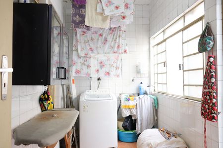 Casa à venda com 224m², 4 quartos e 2 vagas Casa à venda com 224m², 4 quartos e 2 vagasÁrea de Serviço