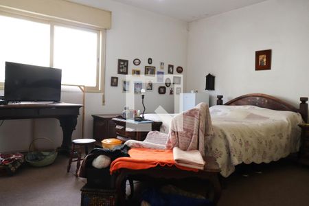 Casa à venda com 224m², 4 quartos e 2 vagas Casa à venda com 224m², 4 quartos e 2 vagasSuíte