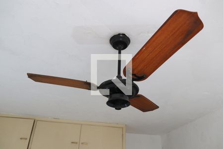 Casa à venda com 224m², 4 quartos e 2 vagas Casa à venda com 224m², 4 quartos e 2 vagasQuarto 2 - Ventilador