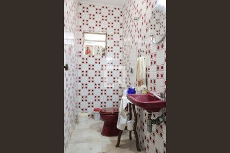 Casa à venda com 224m², 4 quartos e 2 vagas Casa à venda com 224m², 4 quartos e 2 vagasLavabo