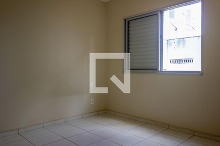 Quarto 2 de apartamento para alugar com 2 quartos, 53m² em Jardim Patrícia, Uberlândia