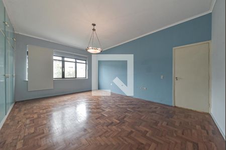 Casa à venda com 350m², 3 quartos e 3 vagasSuíte 1