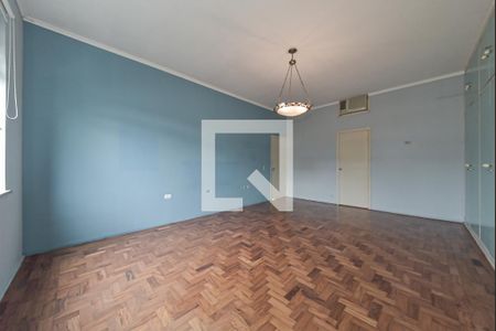 Casa à venda com 350m², 3 quartos e 3 vagasSuíte 1