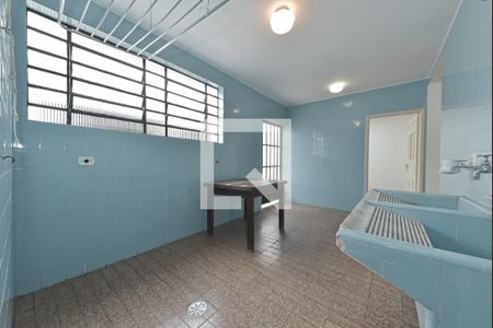 Casa à venda com 350m², 3 quartos e 3 vagasÁrea de Serviço