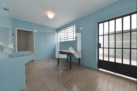 Casa à venda com 350m², 3 quartos e 3 vagasÁrea de Serviço