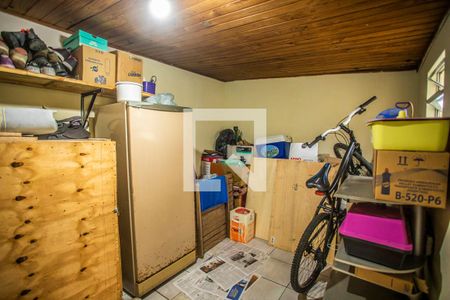 Casa à venda com 140m², 4 quartos e 6 vagas Casa à venda com 140m², 4 quartos e 6 vagasDeposíto