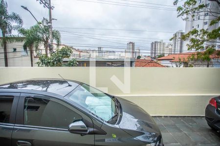 Casa à venda com 140m², 4 quartos e 6 vagas Casa à venda com 140m², 4 quartos e 6 vagasVista