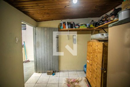 Casa à venda com 140m², 4 quartos e 6 vagas Casa à venda com 140m², 4 quartos e 6 vagasDeposíto