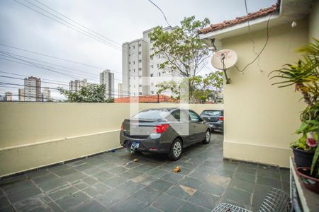 Casa à venda com 140m², 4 quartos e 6 vagas Casa à venda com 140m², 4 quartos e 6 vagasGaragem