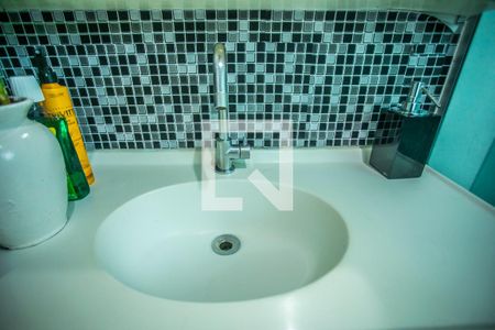 Casa à venda com 140m², 4 quartos e 6 vagas Casa à venda com 140m², 4 quartos e 6 vagasBanheiro - Torneira