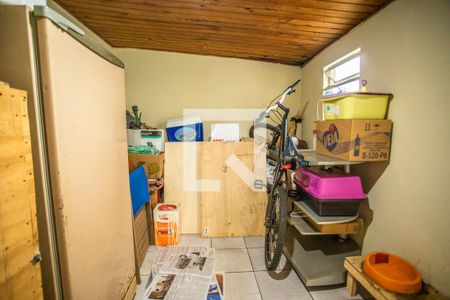 Casa à venda com 140m², 4 quartos e 6 vagas Casa à venda com 140m², 4 quartos e 6 vagasDeposíto