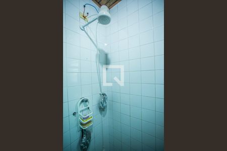 Casa à venda com 140m², 4 quartos e 6 vagas Casa à venda com 140m², 4 quartos e 6 vagasBanheiro - Chuveiro