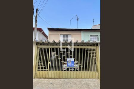 Casa à venda com 155m², 4 quartos e 2 vagasFachada