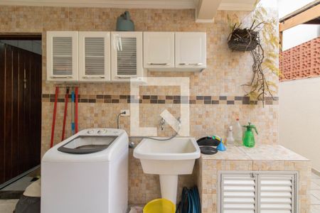 Casa à venda com 155m², 4 quartos e 2 vagasÁrea Externa