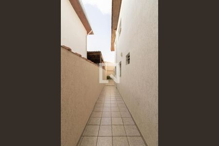 Casa à venda com 155m², 4 quartos e 2 vagasCorredor Lateral