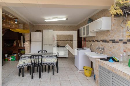 Casa à venda com 155m², 4 quartos e 2 vagasÁrea Externa