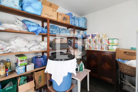 Casa para alugar com 440m², 4 quartos e 3 vagas Casa para alugar com 440m², 4 quartos e 3 vagasDespensa