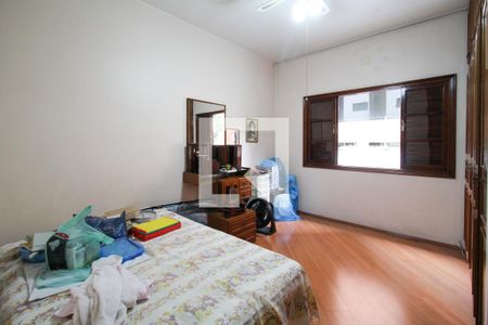 Casa para alugar com 440m², 4 quartos e 3 vagas Casa para alugar com 440m², 4 quartos e 3 vagasSuíte 2