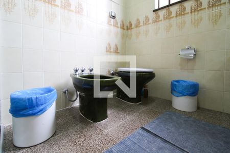 Casa para alugar com 440m², 4 quartos e 3 vagas Casa para alugar com 440m², 4 quartos e 3 vagasBanheiro