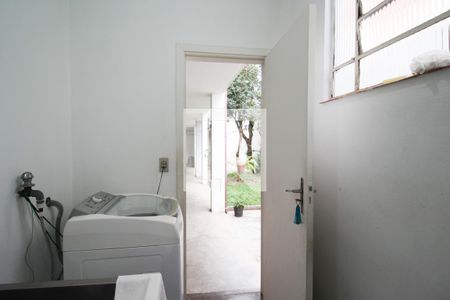 Casa para alugar com 440m², 4 quartos e 3 vagas Casa para alugar com 440m², 4 quartos e 3 vagasÁrea de Serviço