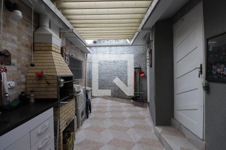 Casa à venda com 180m², 2 quartos e 3 vagasQuintal