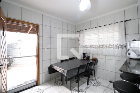 Casa à venda com 180m², 2 quartos e 3 vagasCozinha