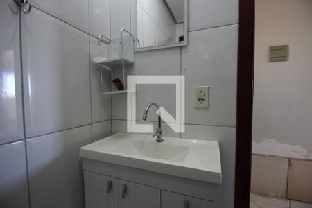 Banheiro Social de apartamento para alugar com 1 quarto, 200m² em Guará Ii, Brasília