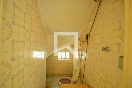 Casa à venda com 131m², 4 quartos e 4 vagasBanheiro de Serviço