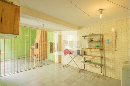 Casa à venda com 131m², 4 quartos e 4 vagasÁrea de Serviço