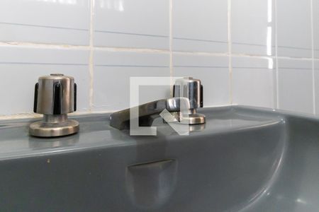 Casa à venda com 440m², 4 quartos e 4 vagasBanheiro da suíte