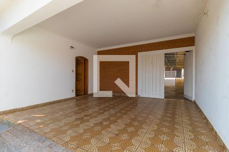 Casa à venda com 440m², 4 quartos e 4 vagasVagas de garagem