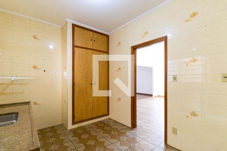 Casa à venda com 440m², 4 quartos e 4 vagasCozinha