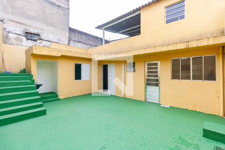 Casa para alugar com 65m², 2 quartos e sem vagaQuintal