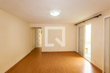 Quarto 1 de casa para alugar com 2 quartos, 65m² em Vila Ivone, São Paulo