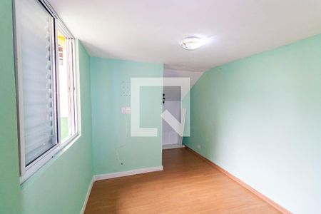 Quarto 2 de casa para alugar com 2 quartos, 65m² em Vila Ivone, São Paulo