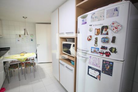 Apartamento para alugar com 77m², 2 quartos e 1 vagaCozinha