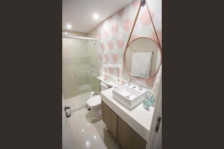 Apartamento para alugar com 77m², 2 quartos e 1 vagaBanheiro Social