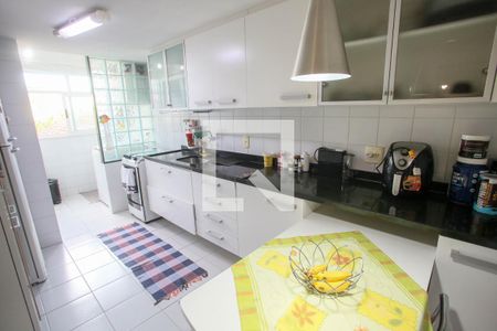 Apartamento para alugar com 77m², 2 quartos e 1 vagaCozinha