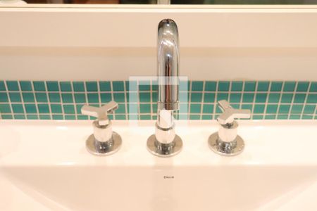 Apartamento à venda com 106m², 3 quartos e 1 vagaBanheiro - Torneira