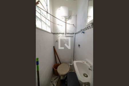 Apartamento à venda com 53m², 1 quarto e sem vaga Apartamento à venda com 53m², 1 quarto e sem vagaBanheiro de Serviço