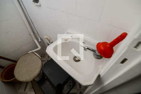 Apartamento à venda com 53m², 1 quarto e sem vaga Apartamento à venda com 53m², 1 quarto e sem vagaBanheiro de Serviço