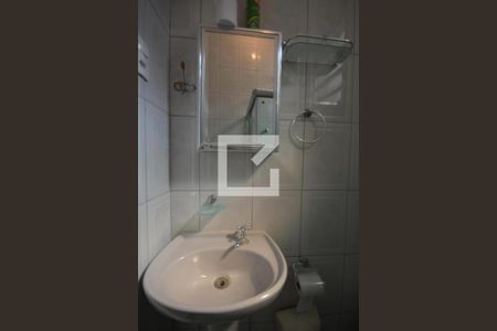 Casa para alugar com 67m², 2 quartos e sem vagaBanheiro Social